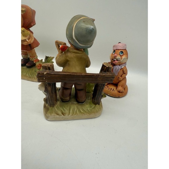 Lot of 4 handmade Moorcraft figures of two bunnies of a girl and a boy farmers - Picture 6 of 16